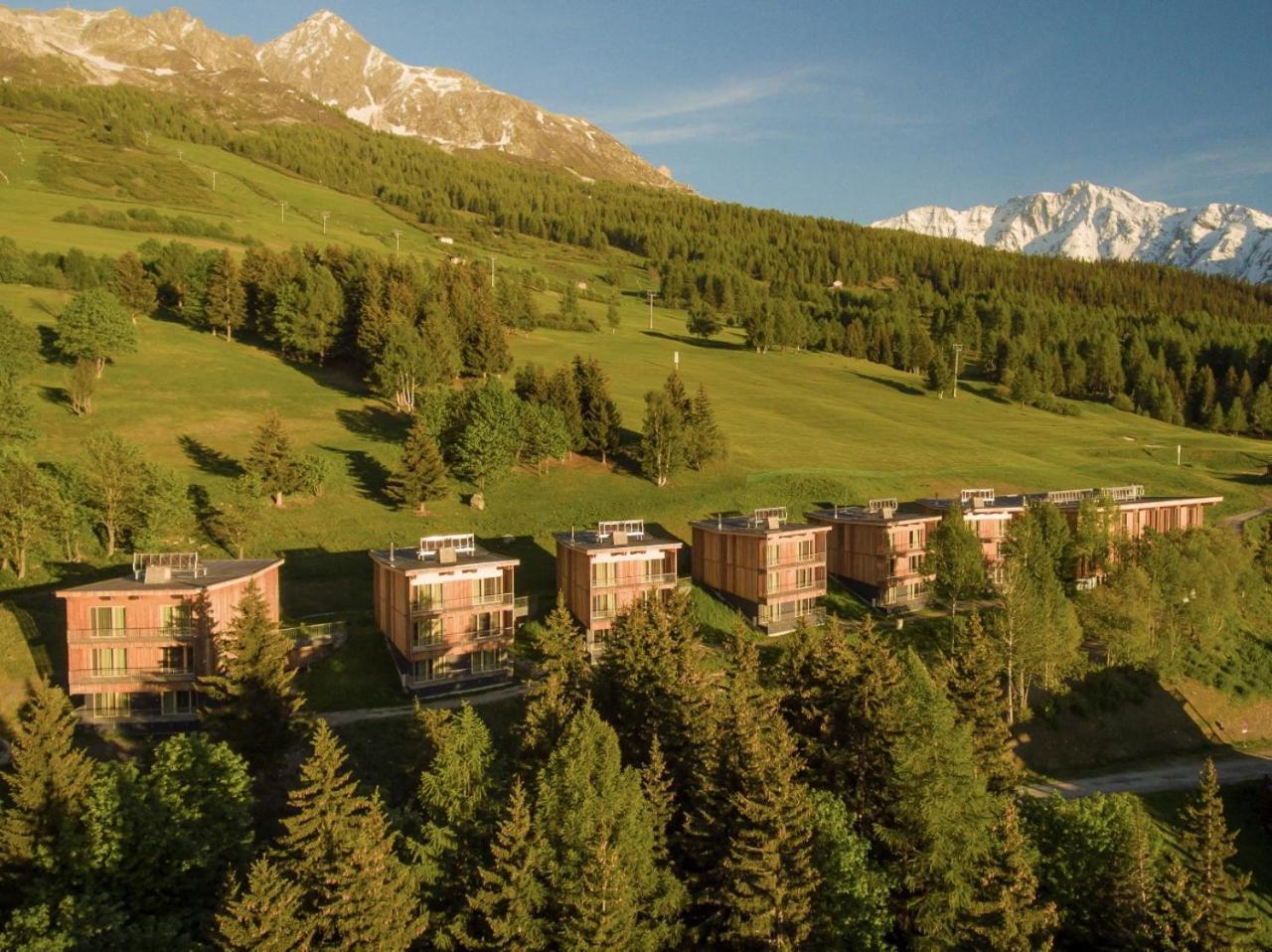 レギュイ グリーヴ シャレー オテル Les Arcs  エクステリア 写真